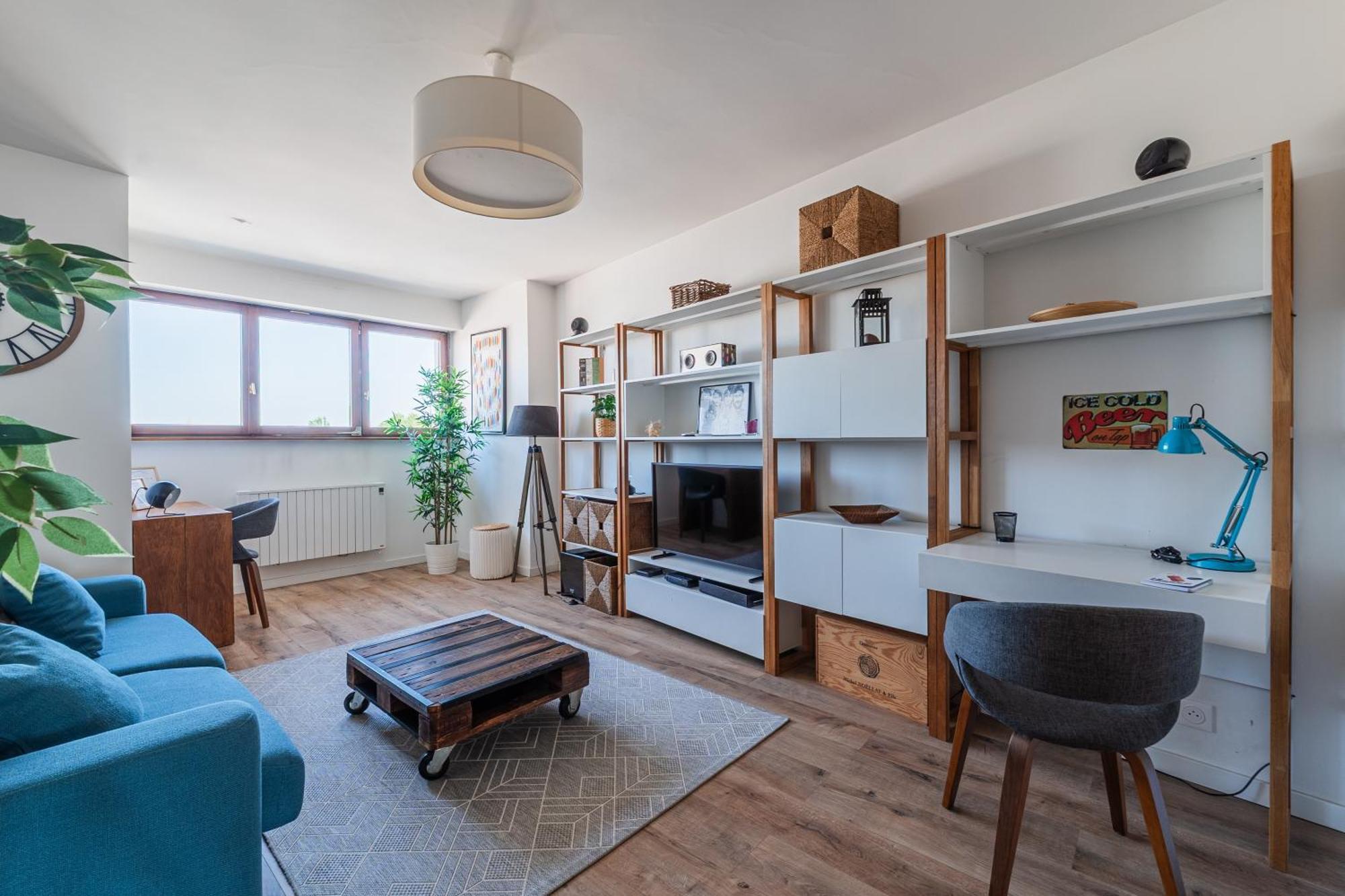 Panorama Cathedrale - Appt Lumineux Avec Parking Prive Appartement